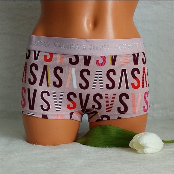 Victoria's Secret Other - Size L🌺VICTORIA'S SECRET LOGO SHORTIE.